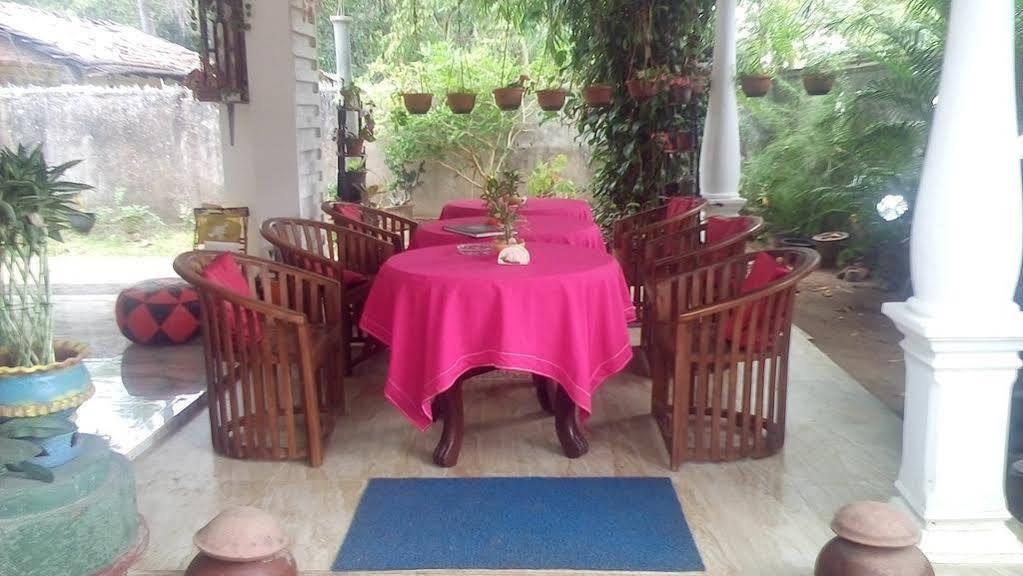 Rock Cascade Tourist Home & Cookery School Polonnaruwa Dış mekan fotoğraf