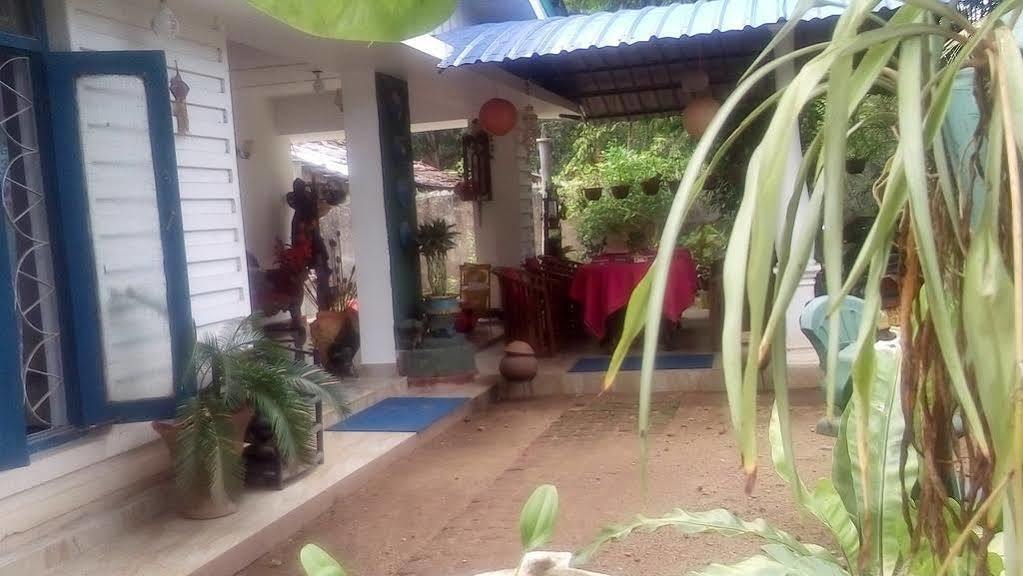 Rock Cascade Tourist Home & Cookery School Polonnaruwa Dış mekan fotoğraf